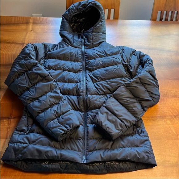 Women’s ARC’TERYX Thorium Jacket - Picture 1 of 5